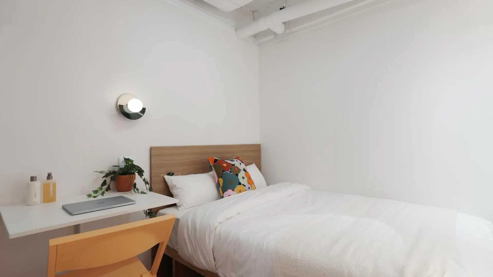 The Road Mini Hotel Szöul 0*,  Dél-Korea