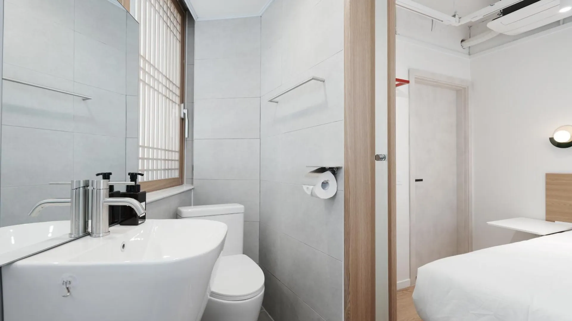 The Road Mini Hotel Σεούλ 0*,  Νότια Κορέα
